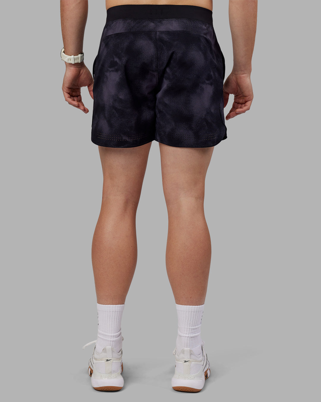 Man wearing Lift 6" Short - Black Washed | Model:Tom | Size:L