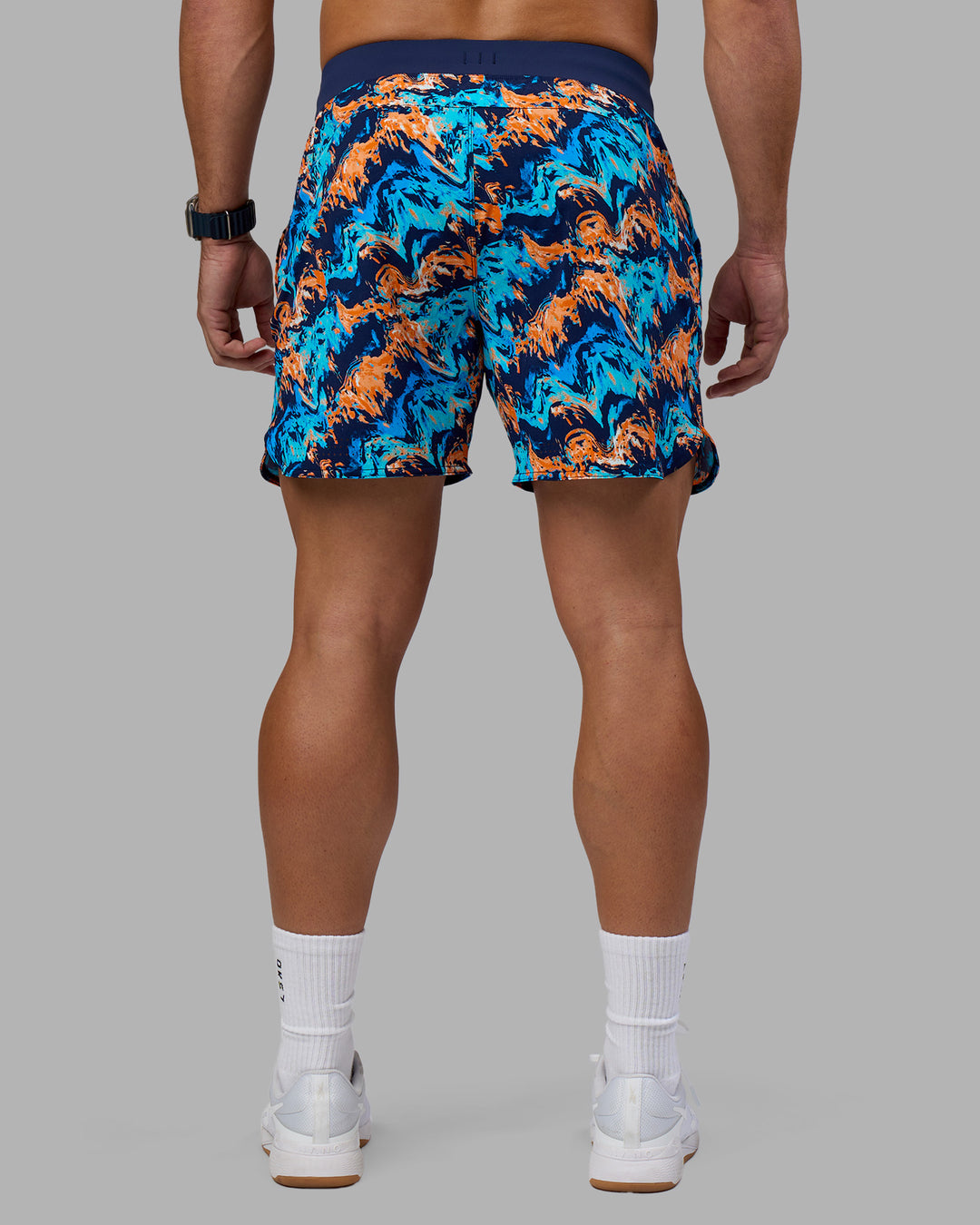 Man wearing Lift 6" Short - React Print | Model:Jaiden | Size:M
