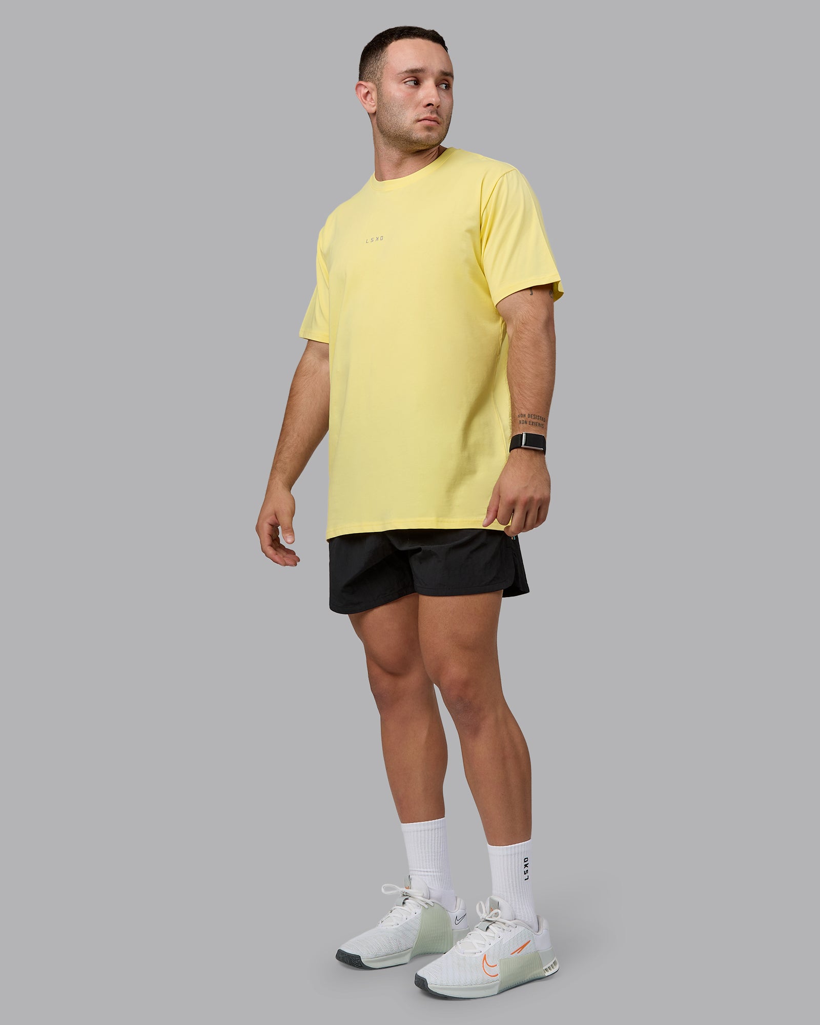 pale lemon tops