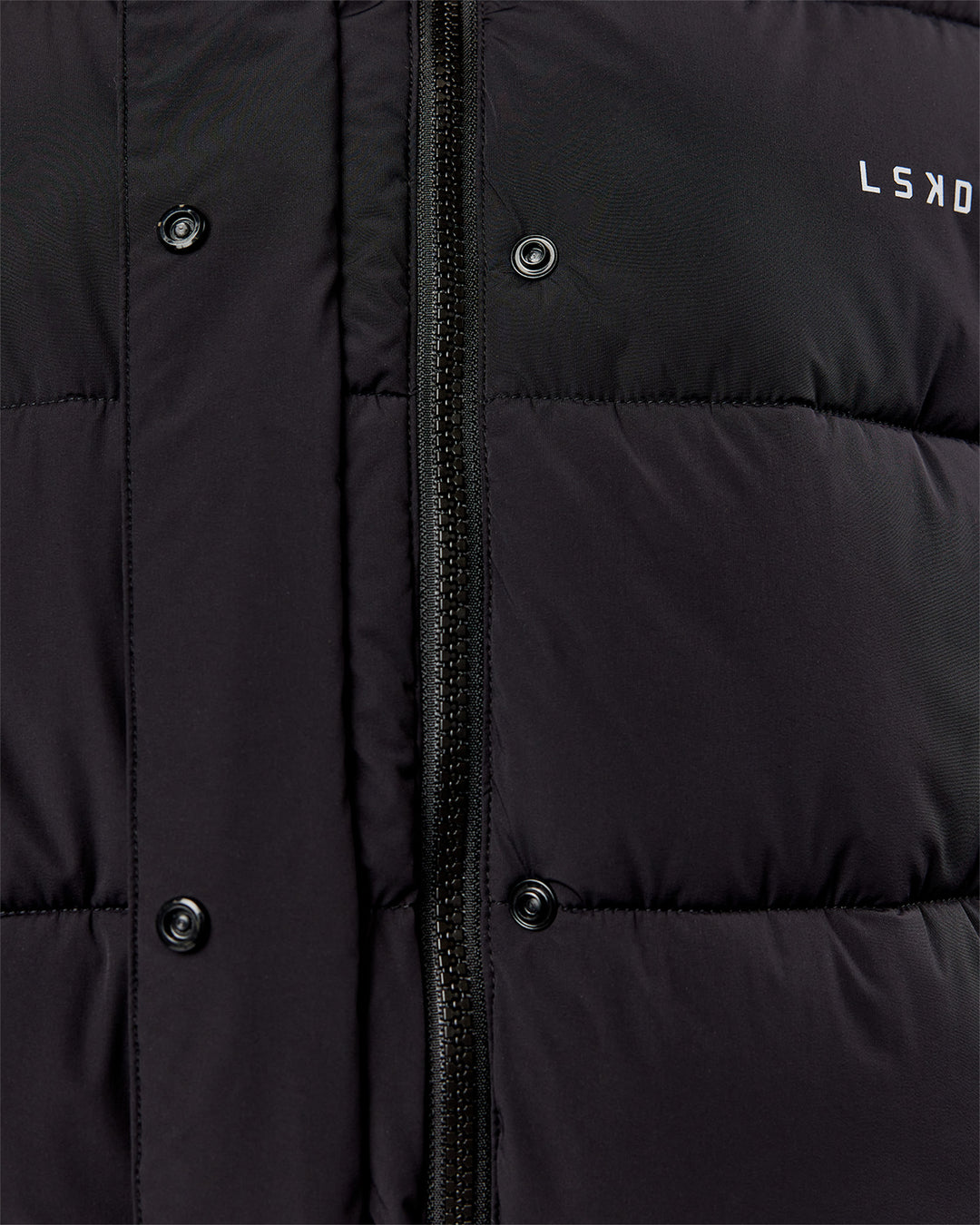 Woman wearing Go-To Puffer Jacket - Black | Model:Ella | Size:S