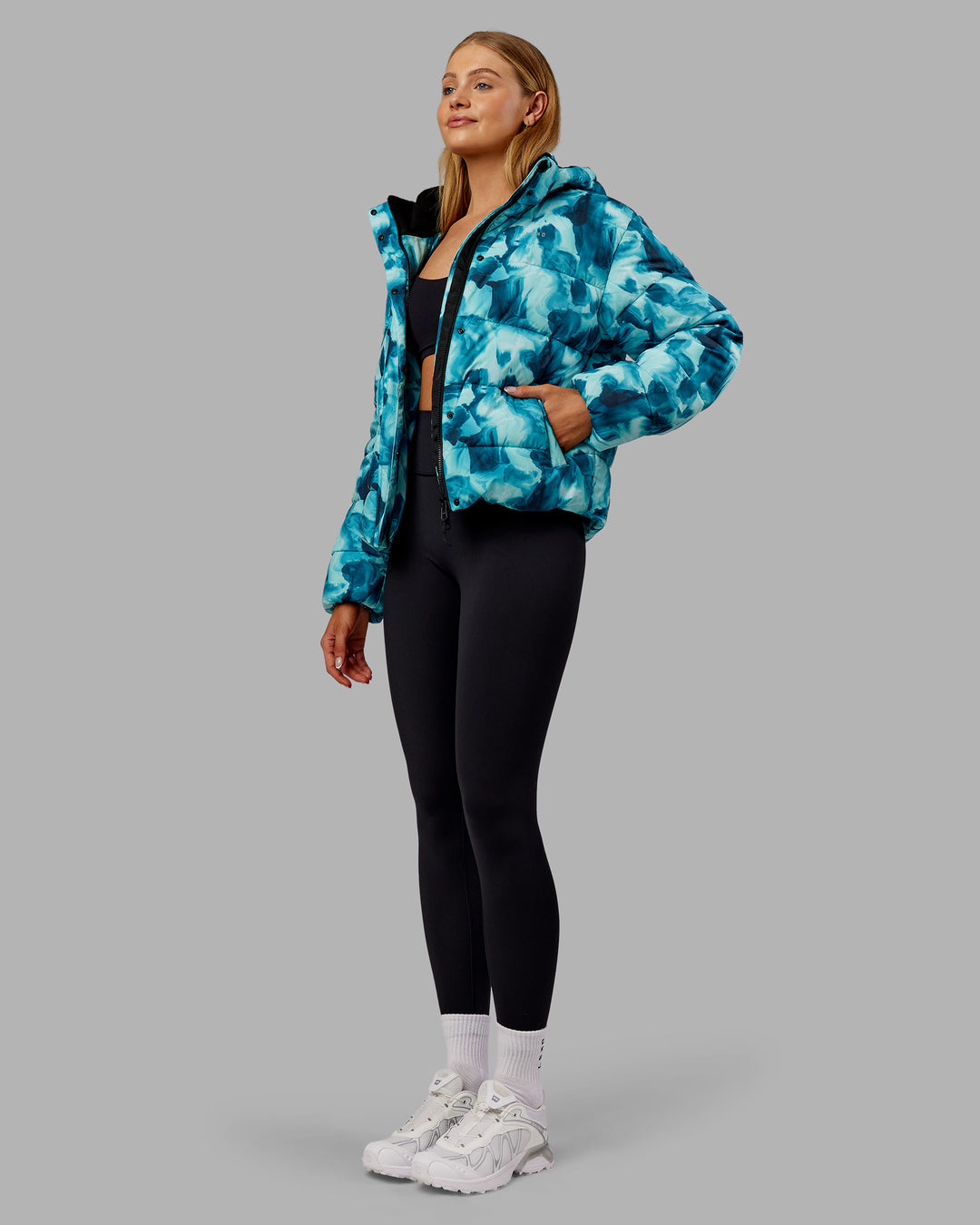 Woman wearing Go-To Puffer Jacket - Dazed Print | Model:Ella | Size:S
