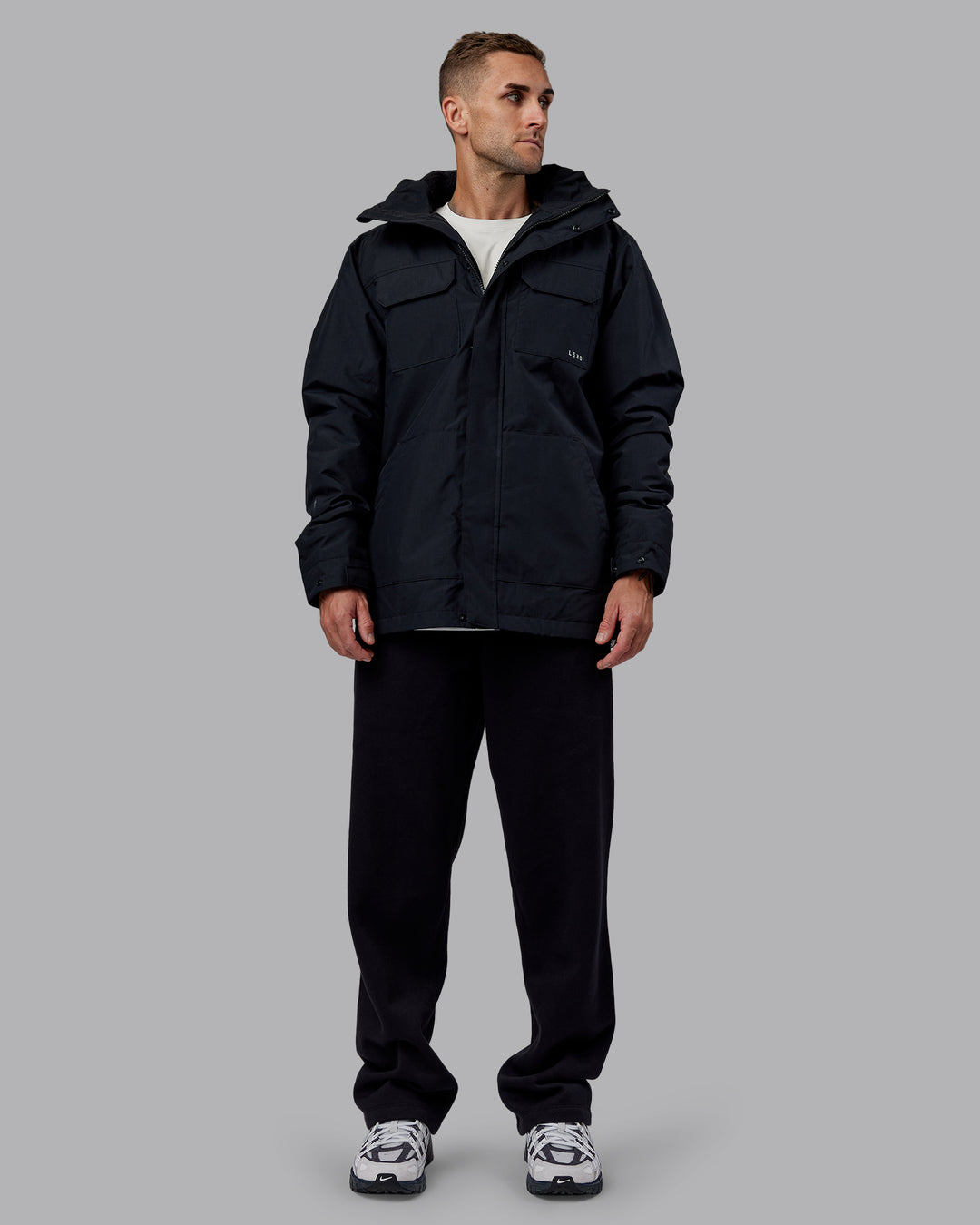 Man wearing Marshall 2.0 Jacket - Black | Model:Tommy | Size:S