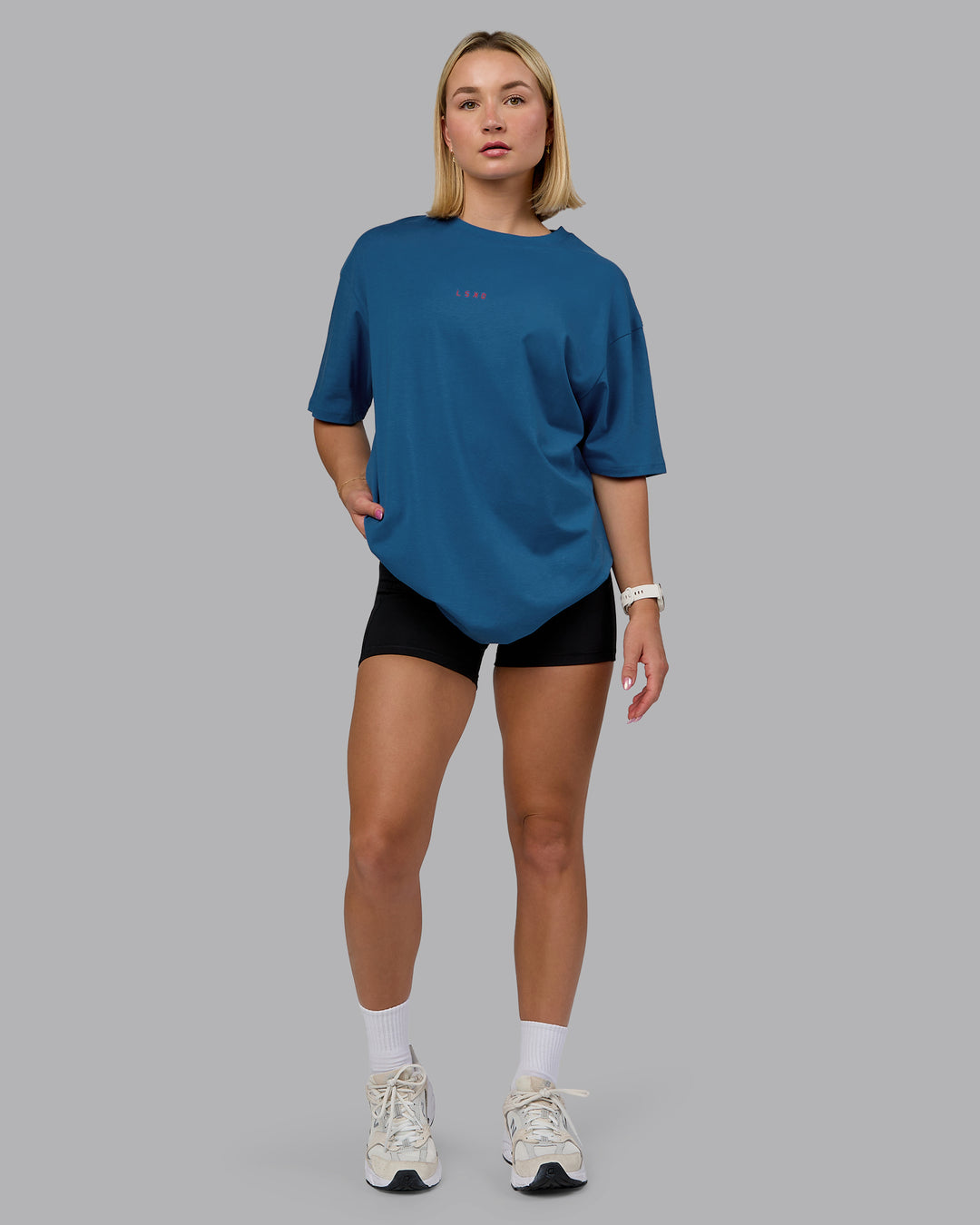 Woman wearing On Repeat FLXCotton Oversized Tee - High Tide-Claret | Model:Halle | Size:XS