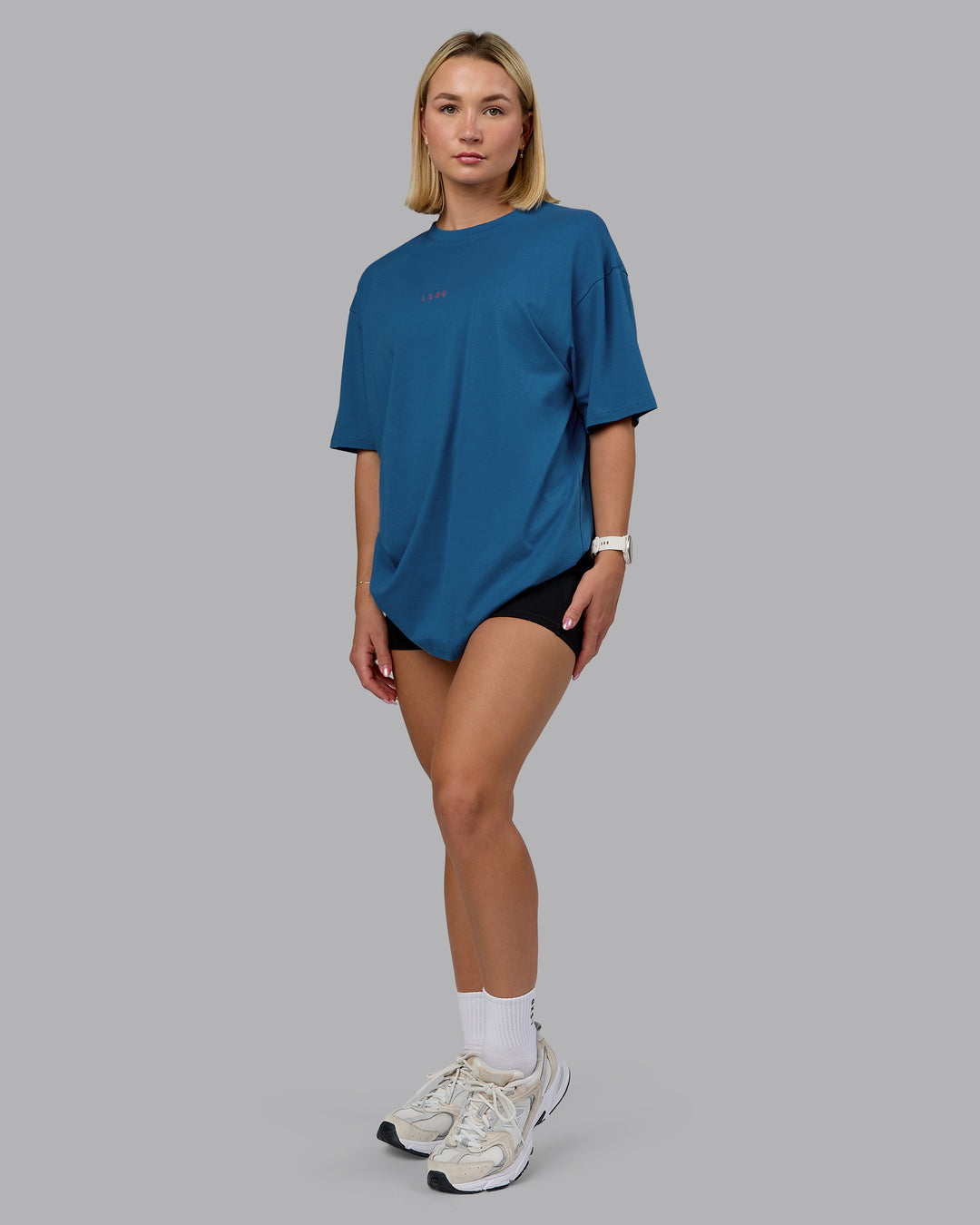 Woman wearing On Repeat FLXCotton Oversized Tee - High Tide-Claret | Model:Halle | Size:XS