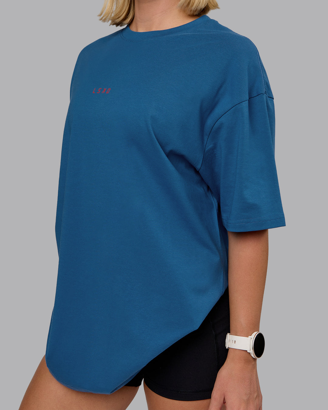 Woman wearing On Repeat FLXCotton Oversized Tee - High Tide-Claret | Model:Halle | Size:XS