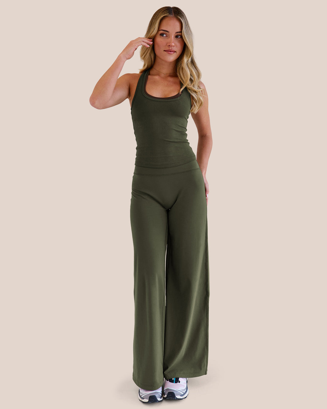 Woman wearing Elixir High-Rise Petite Pant - Pure Olive | Model:Issy | Size:XS - view 3