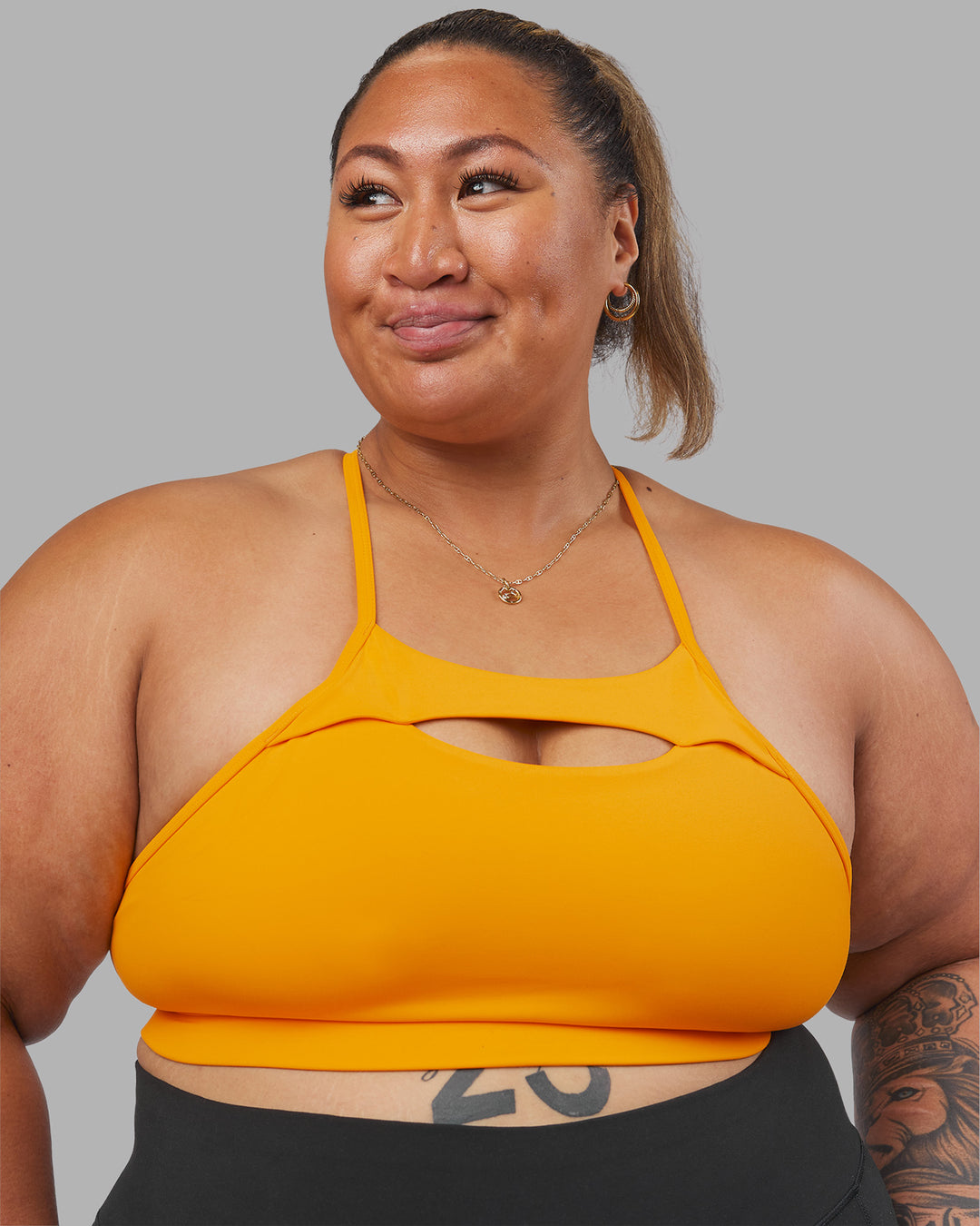 Woman wearing Be Bold Sports Bra - Zinnia | Model:Lilz | Size:3XL