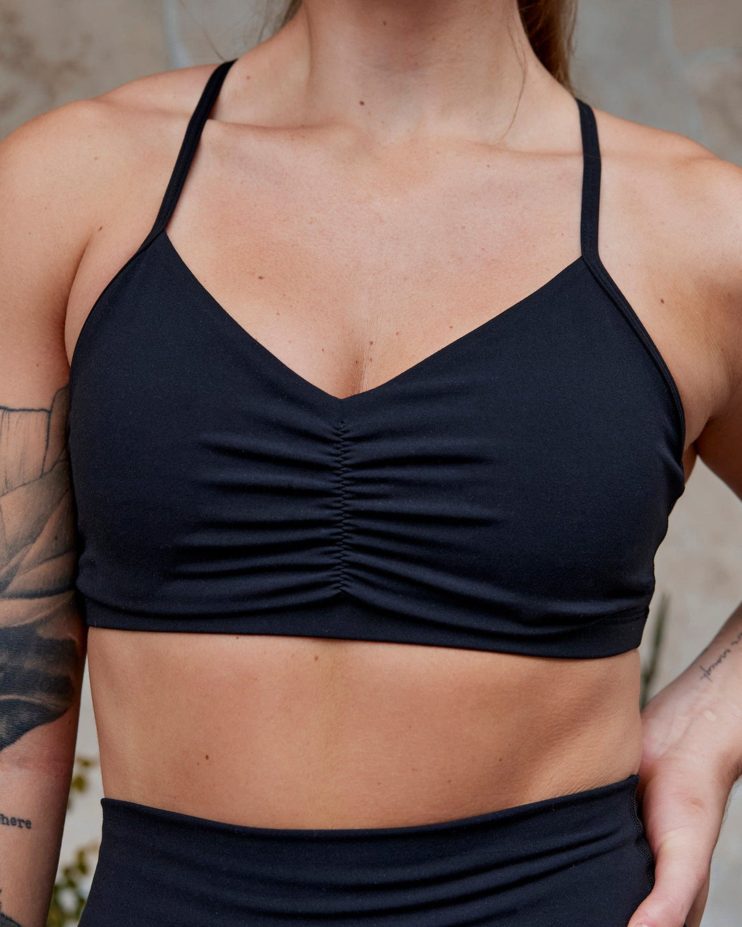 LSKD - Meet our Fusion Sports Bra 😍 Think compressive, versatile and  comfy Perfect for any training style. Shop NOW 👇🏻 lskd .co/products/fusion-sports-bra-white