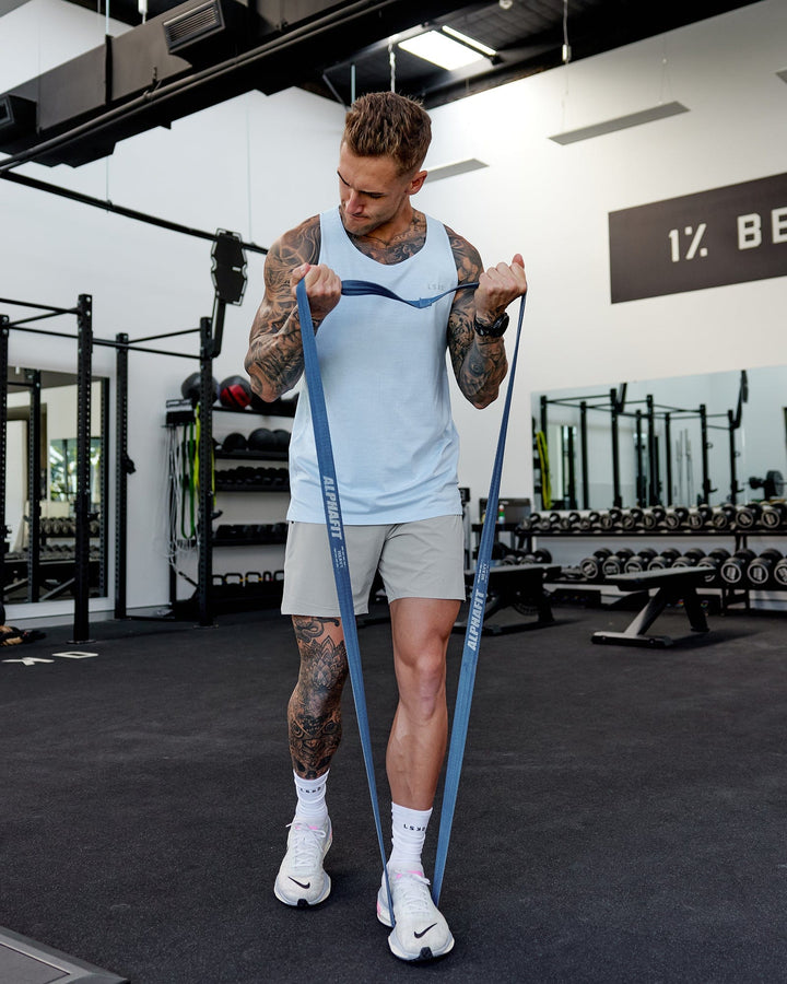 Man wearing Perform VapourFLX Tank - Windsurfer Marl