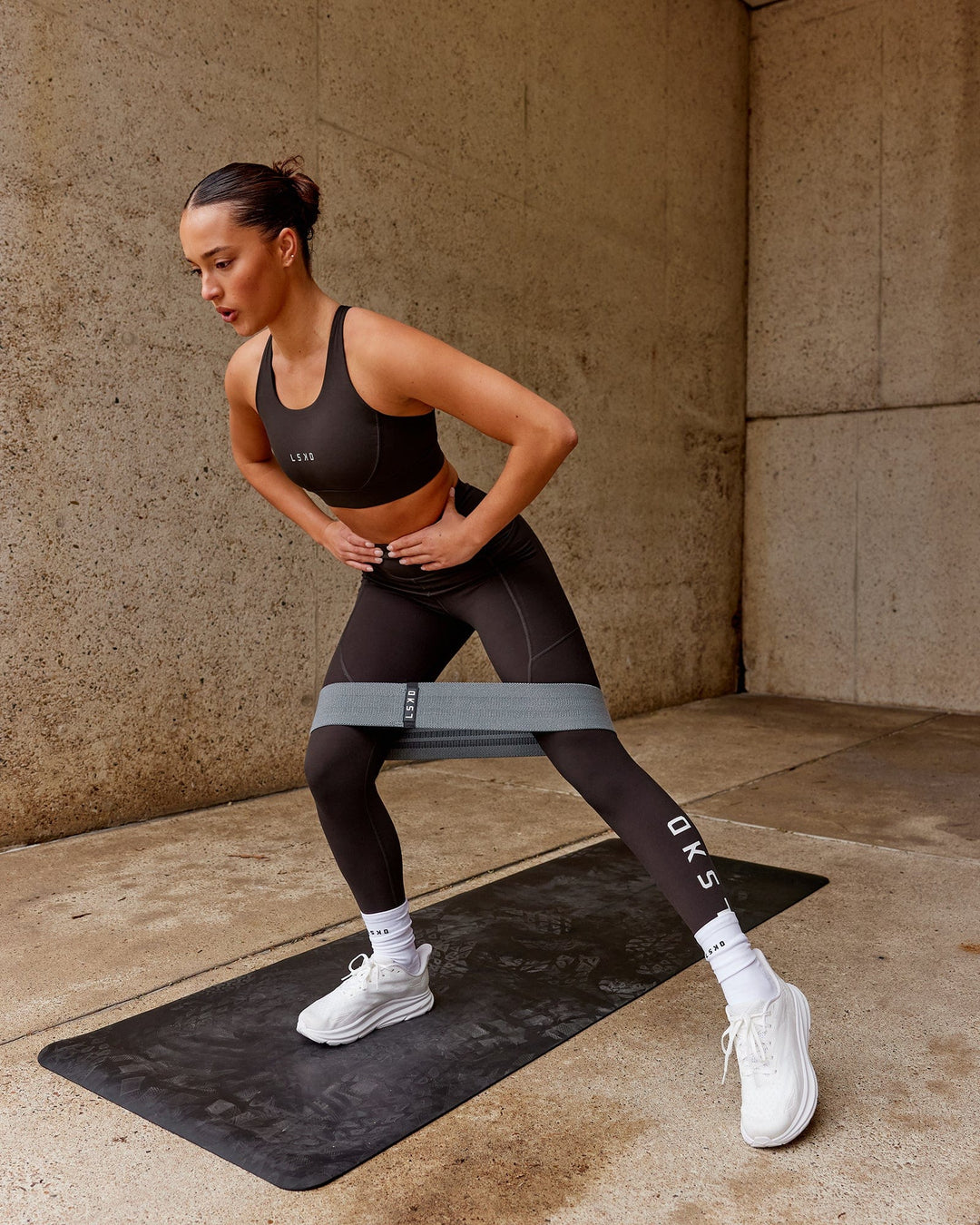Woman wearing Rep Ultra High-Rise Full Length Legging Pockets - Dark Walnut | Model:Milly | Size:S