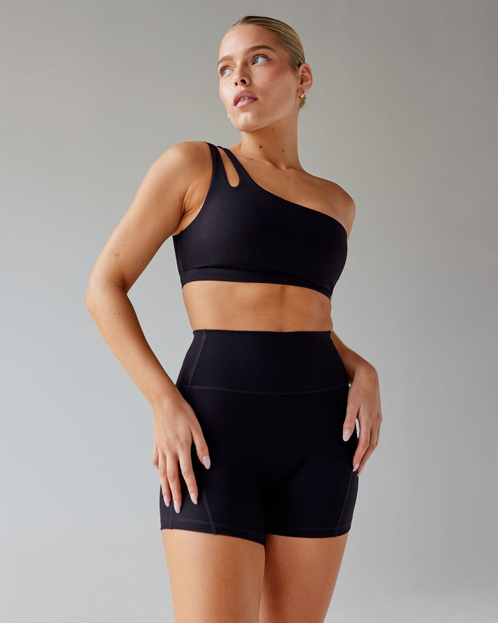 Woman wearing Set Up Sports Bra - Black