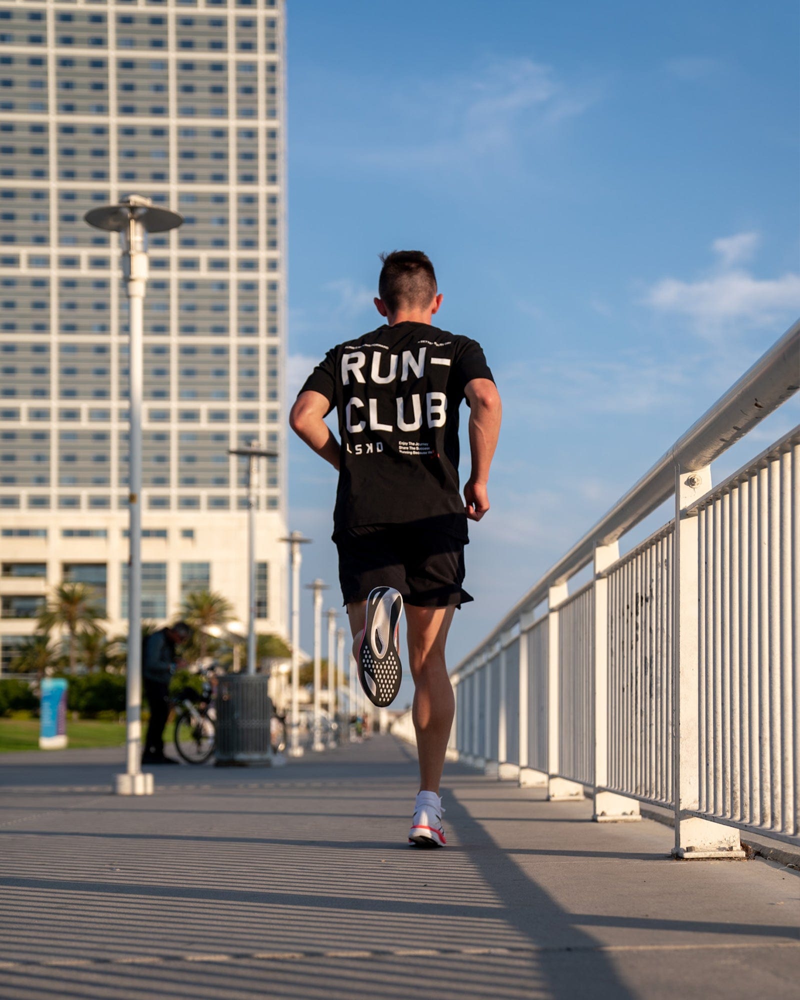 Unisex Love The Run FLXCotton Tee Oversize - Black-White | LSKD