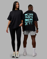 Duo wearing Move Fast Washed Heavyweight Tee Oversize - Black-Island Paradise | Model:Both | Size:Duo