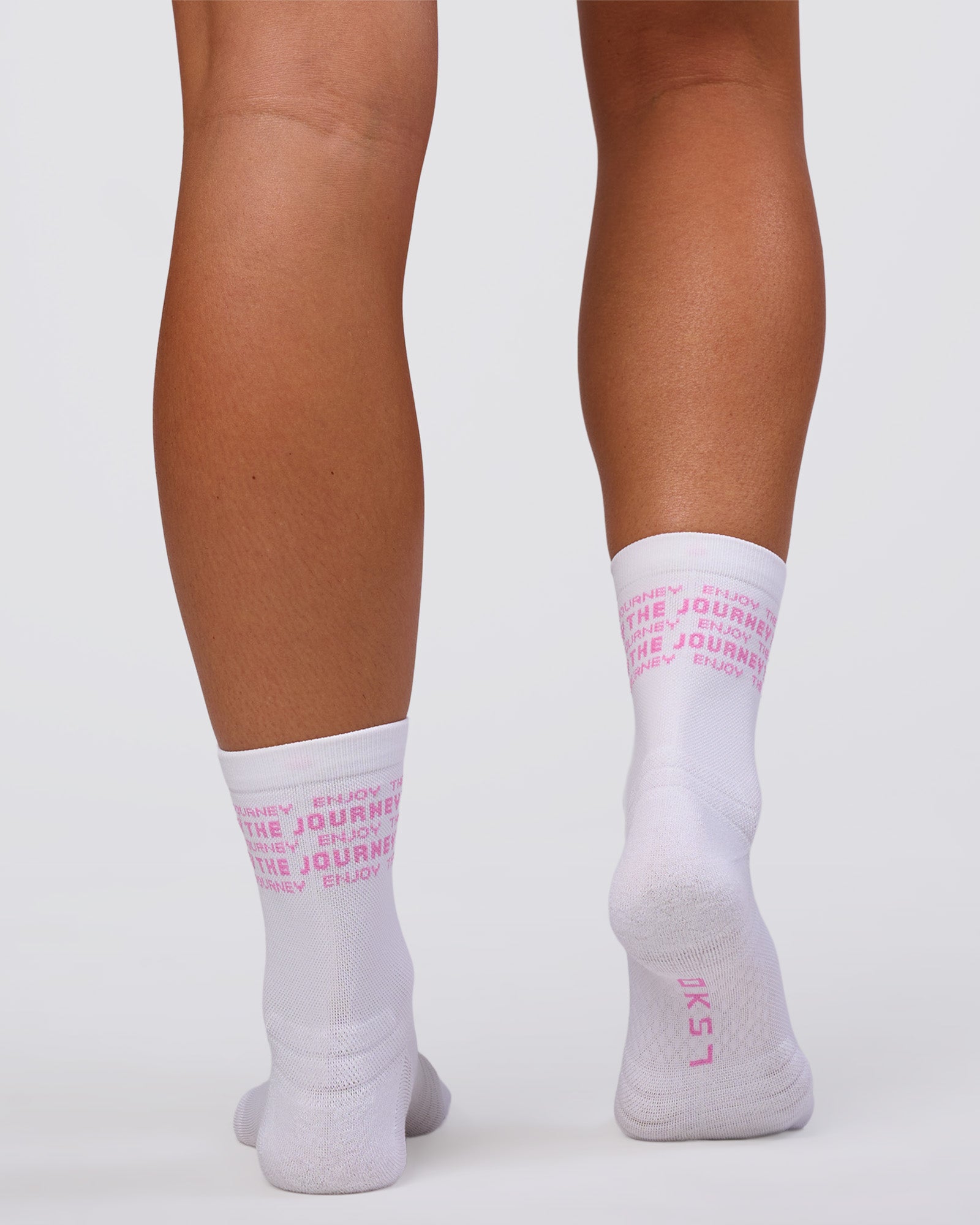 Enjoy the Journey Fast Performance Quarter Socks - White-Marshmallow