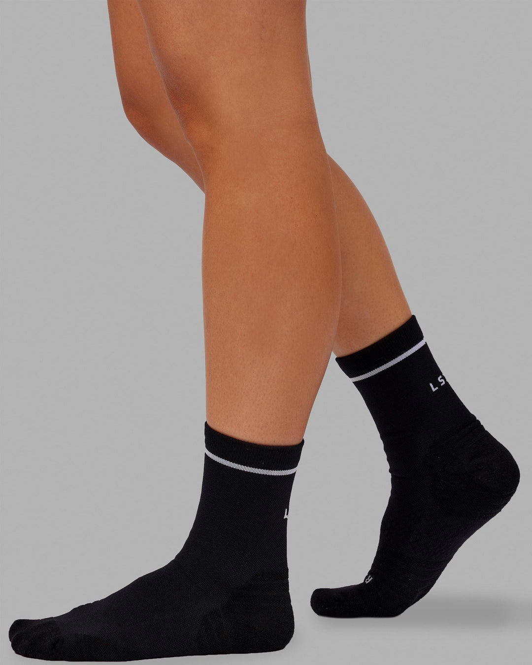 Fast Performance Quarter Socks Black-White LSKD