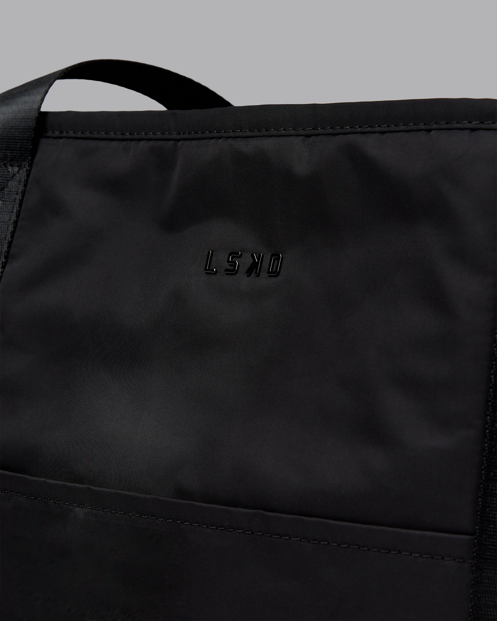 ●RAIVE● Lykke Tote in Black UB5SA077-10 Lykke Tote in Black UB5SA077-10 - RAIVE
