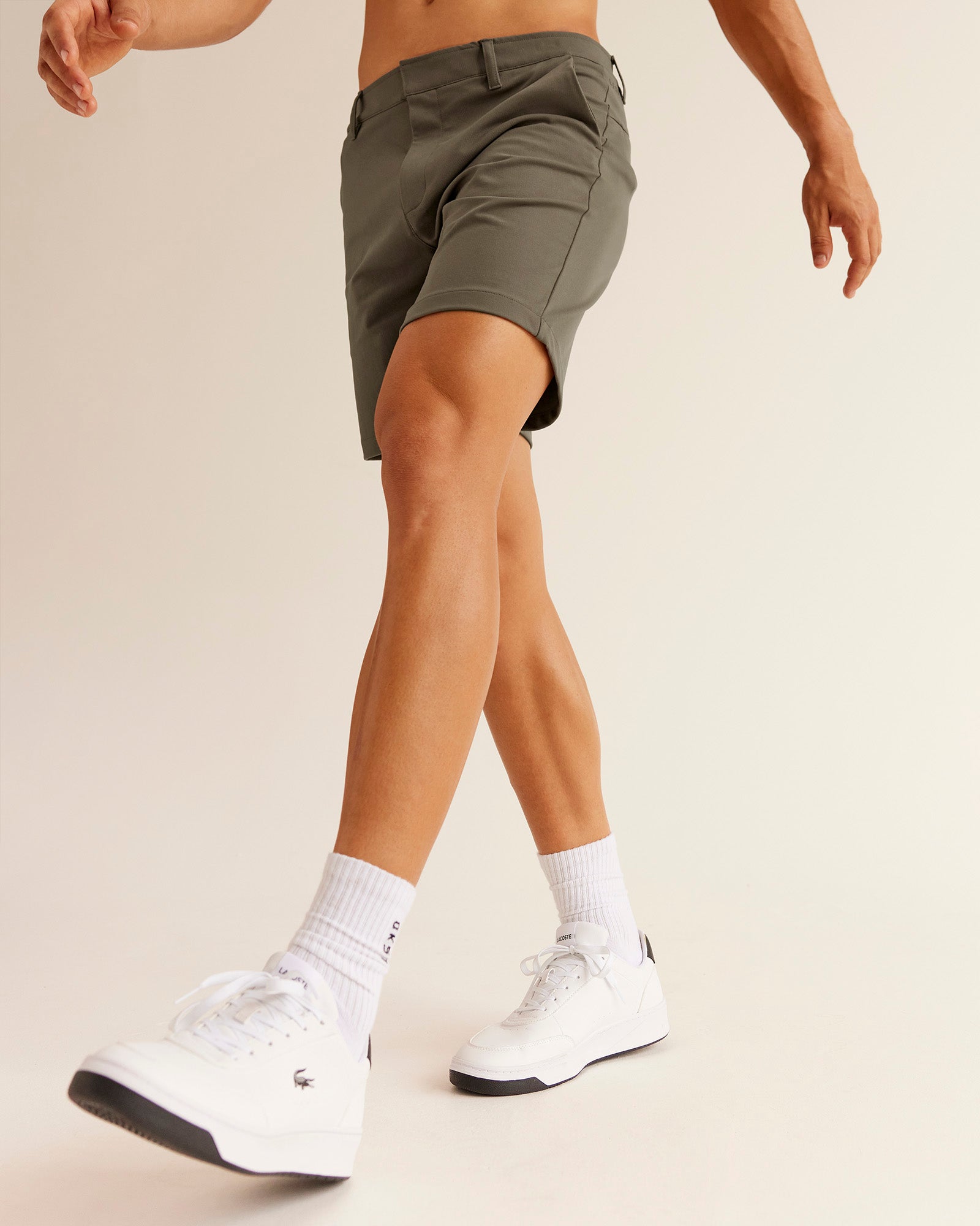 Man wearing All Day ZeroCrease™ Regular 8" Short - Walnut Grey | Model:Jackson | Size:34