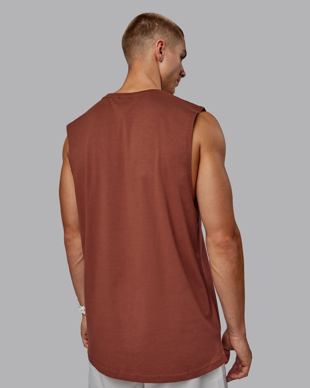 Man wearing 1% Better FLXCotton Training Fit Tank - Mahogany/White | Model:Tom| Size:L