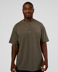 Man wearing Abstract Haze FLXCotton Tee - Walnut Grey-White | Model:Sam | Size:L