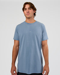 Man wearing Base FLXCotton Tee  Regular Fit +2cm - Elemental Blue Washed | Model:Marcus | Size:L