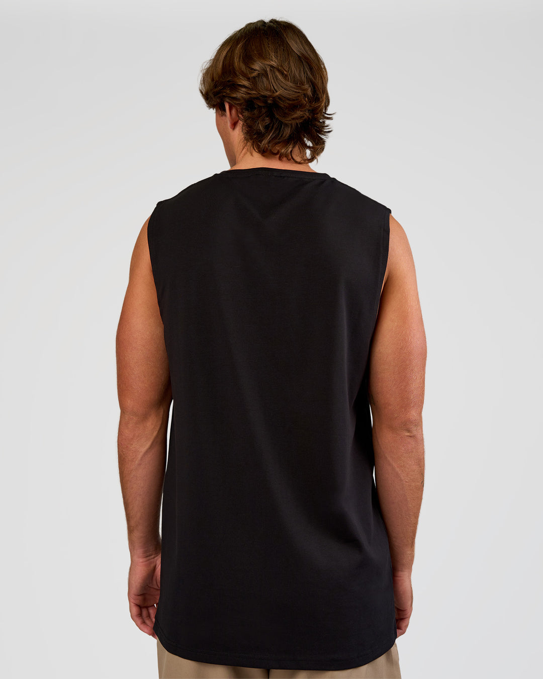 Man wearing Base Heavyweight FLXCotton Tank Regular Fit +2cm - Black | Model:Marcus | Size:L