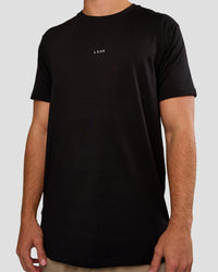 Man wearing Base Heavyweight FLXCotton Tee Regular Fit +2cm - Black | Model:Marcus | Size:L