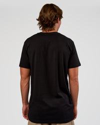 Man wearing Base Heavyweight FLXCotton Tee Regular Fit +2cm - Black | Model:Marcus | Size:L