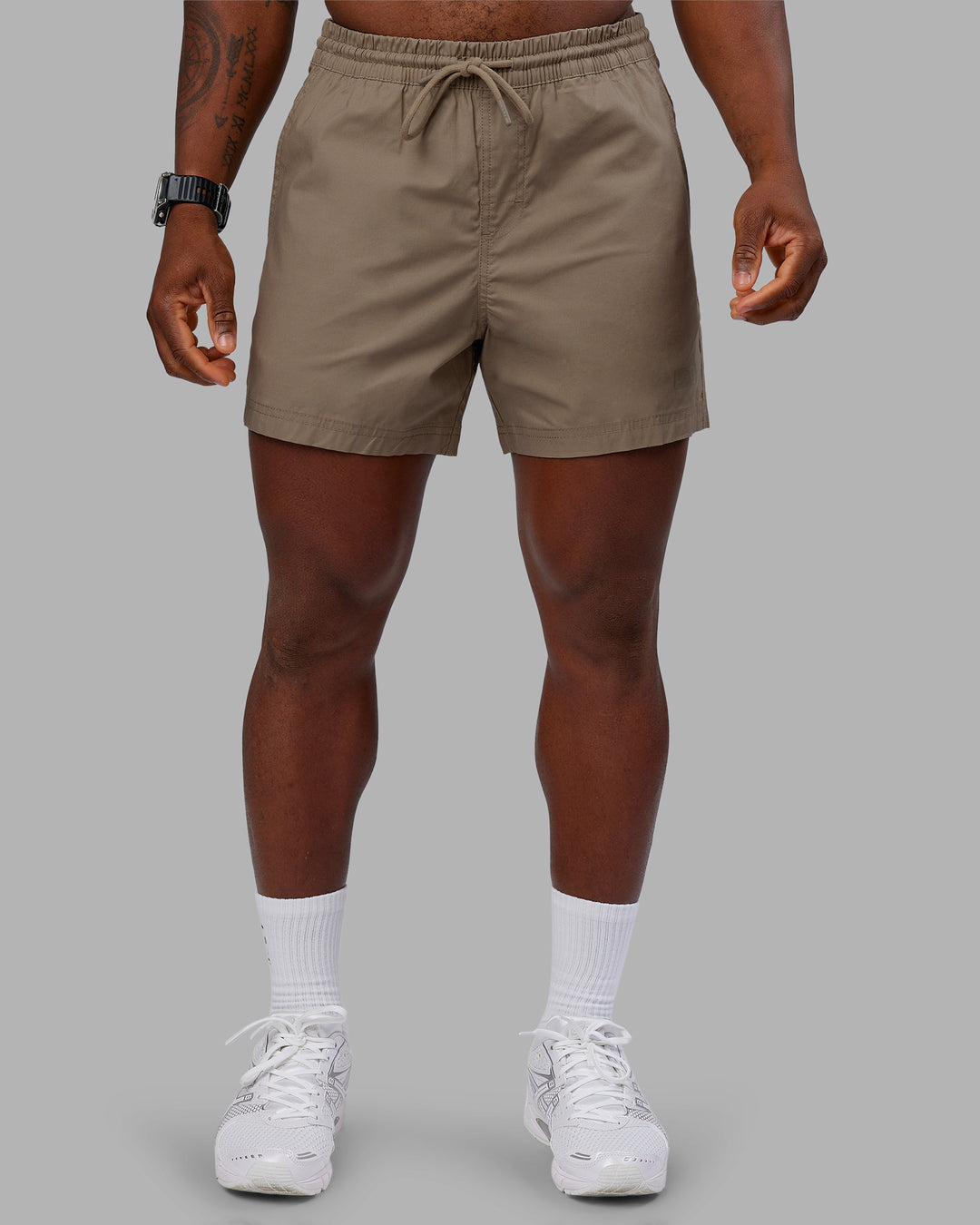 Man wearing Daily 5&quot; Short - Greige | Model:Sam | Size:L