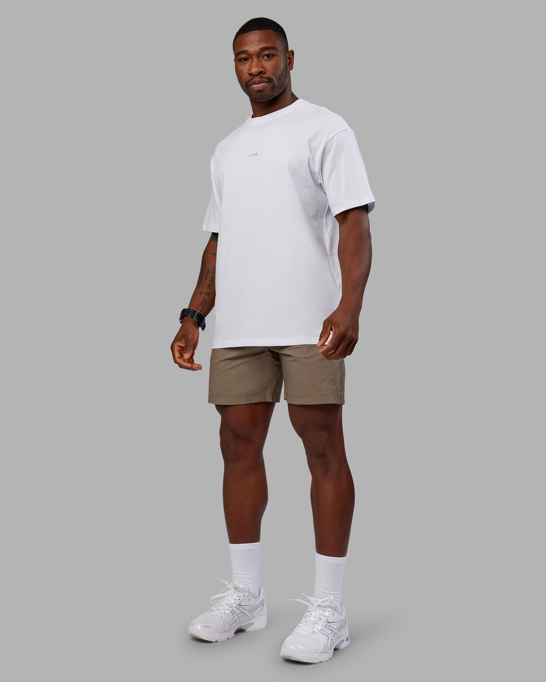 Man wearing Daily 7&quot; Short - Greige | Model:Sam | Size:L