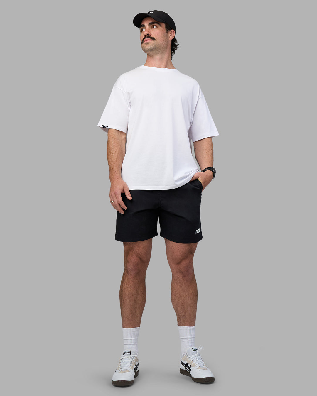 Man wearing Easy FLXCotton Tee Oversize - White | Model:Adam | Size:L - view 5