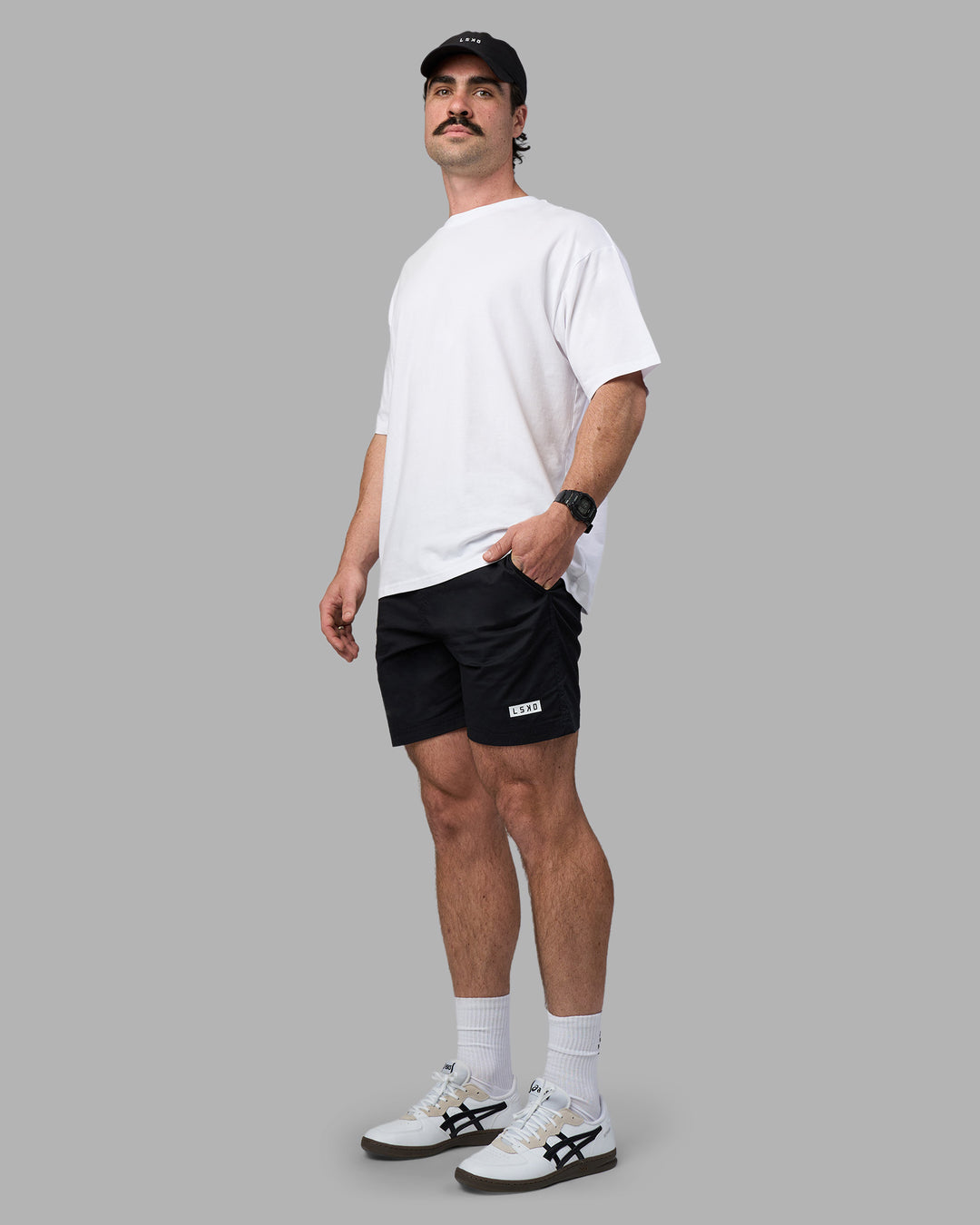 Man wearing Easy FLXCotton Tee Oversize - White | Model:Adam | Size:L - view 7