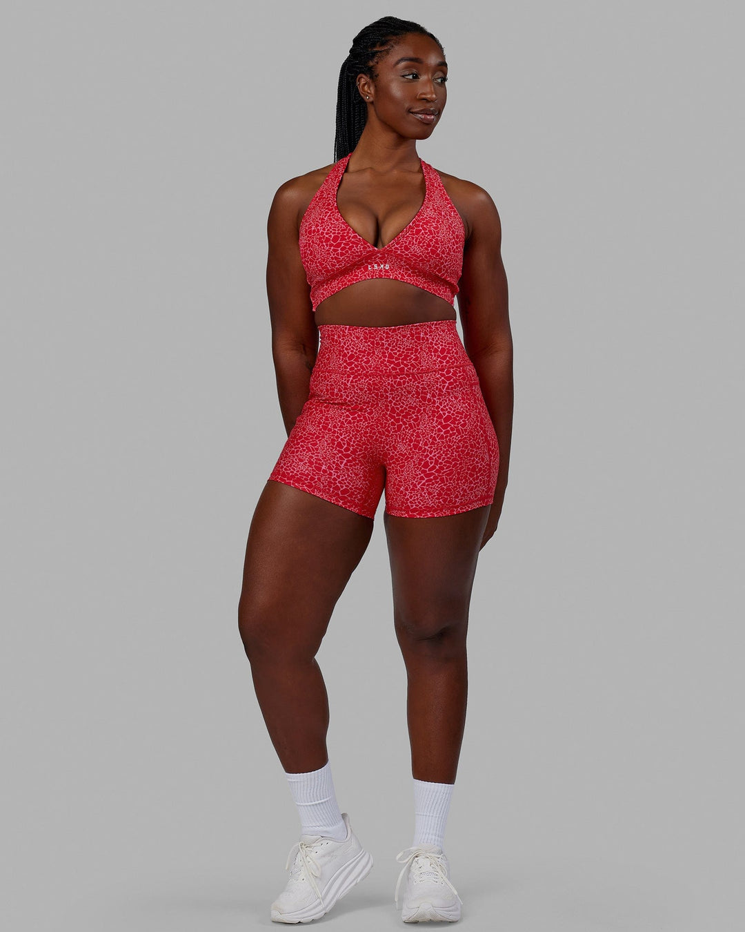 Woman wearing Fusion X-Short Tights - Pink Vitality