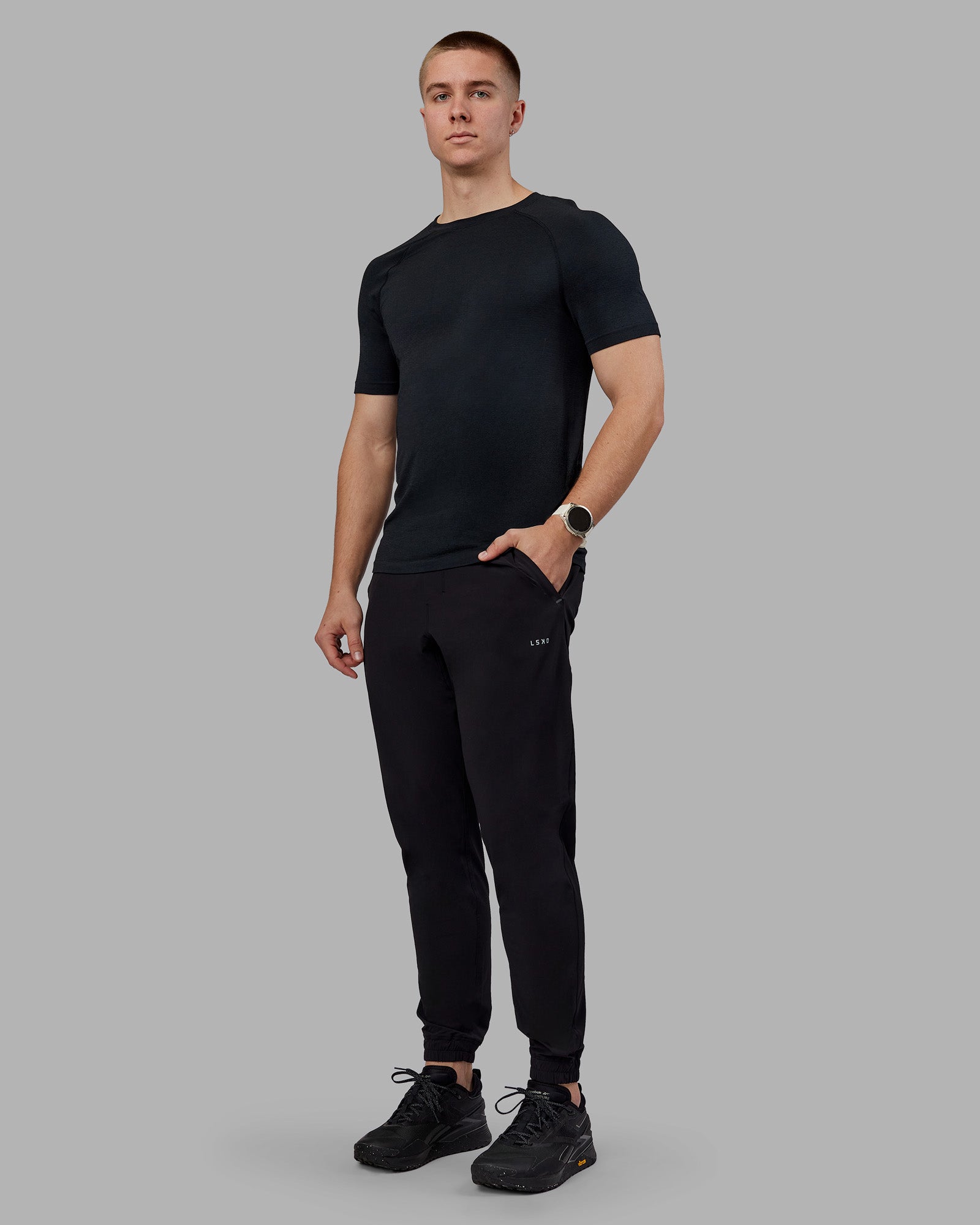 Man wearing Lift Jogger - Black | Model:Tom | Size:L