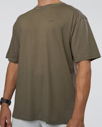 Man wearing Lifting FLXCotton Oversized Tee - Walnut Grey-Hot Chocolate | Model:Nikola | Size:L