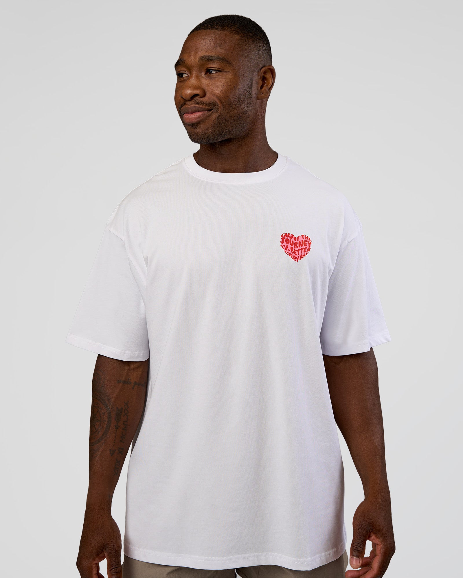 ホワイト Tシャツ 'love again' Love Again ロゴTシャツ White | ソニーミュージック公式オンライン