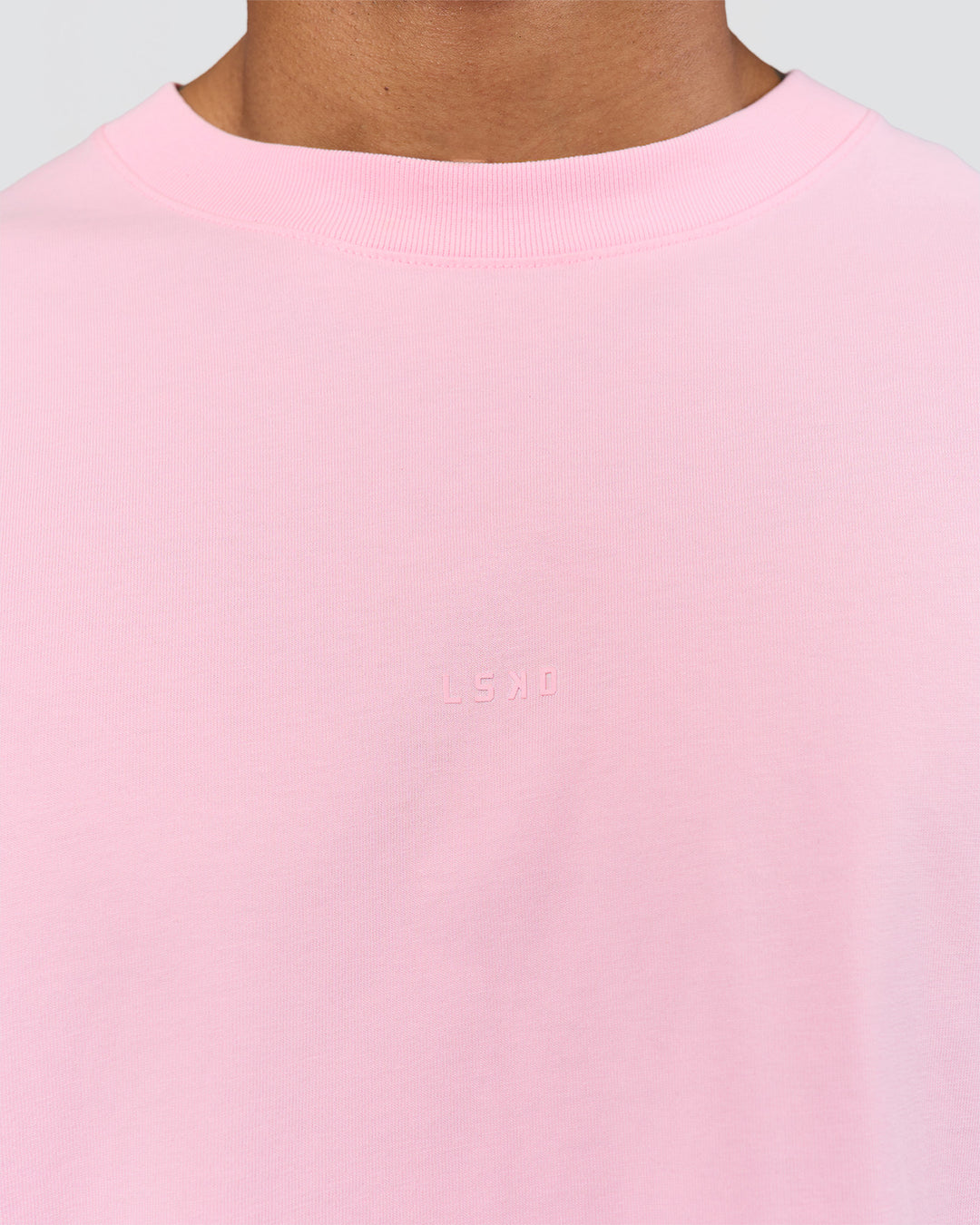 Man wearing Memory in Motion Heavyweight Boxed Tee - Marshmallow Washed | Model:Xav | Size:L