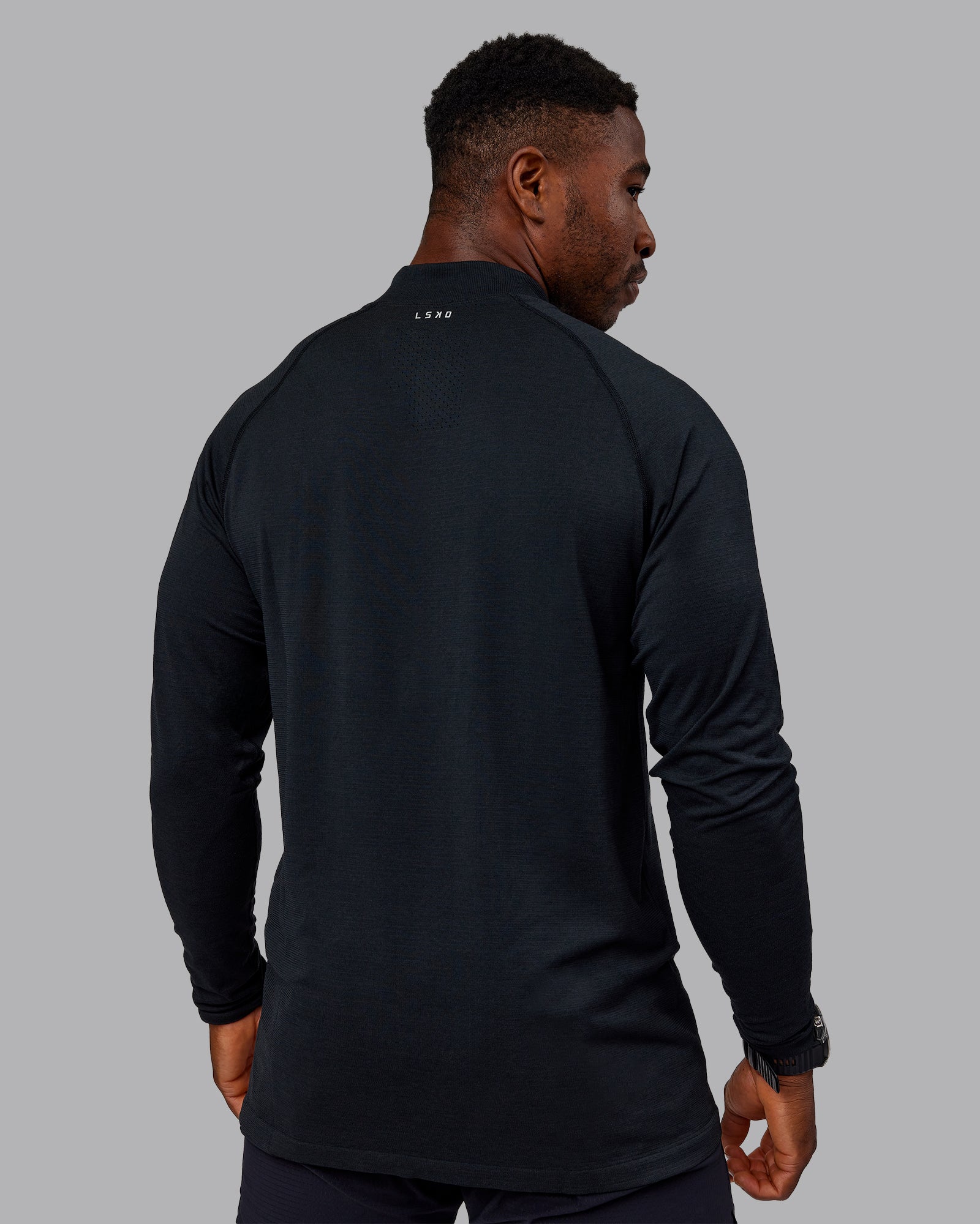 Mens AeroFLX+ Seamless Half Zip Long Sleeve Tee - Black/Black | LSKD