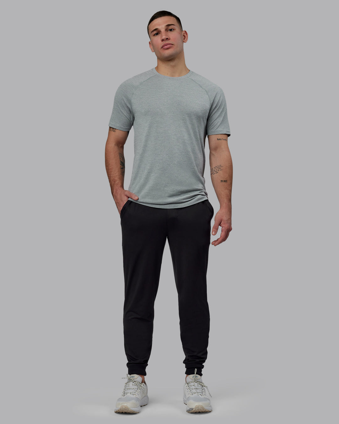 Man Wearing Restore CloudFLX Jogger - Black