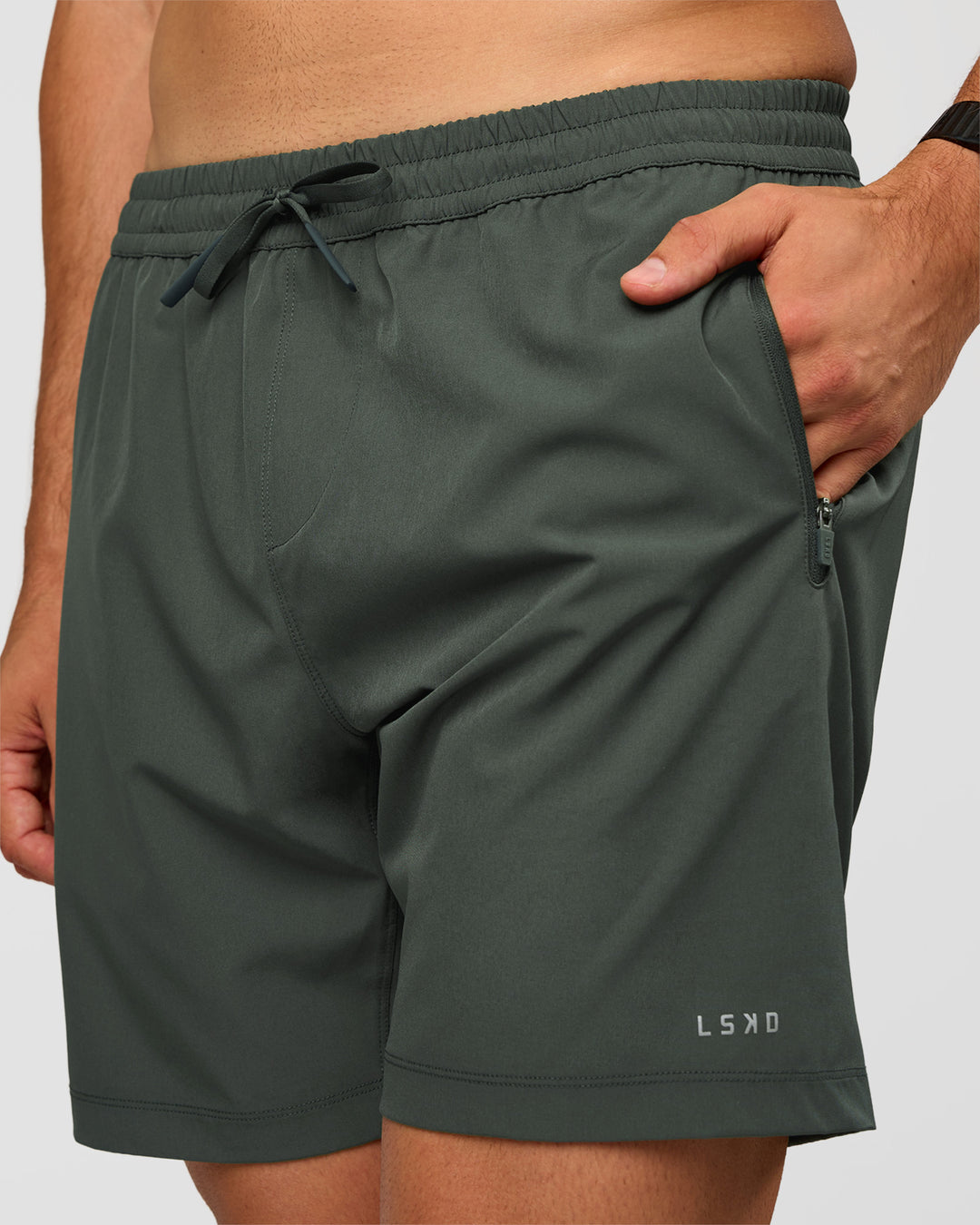 Man wearing Rep 7&