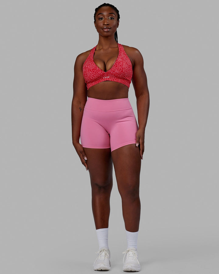 Woman wearing Stamina Sports Bra - Pink Vitality
