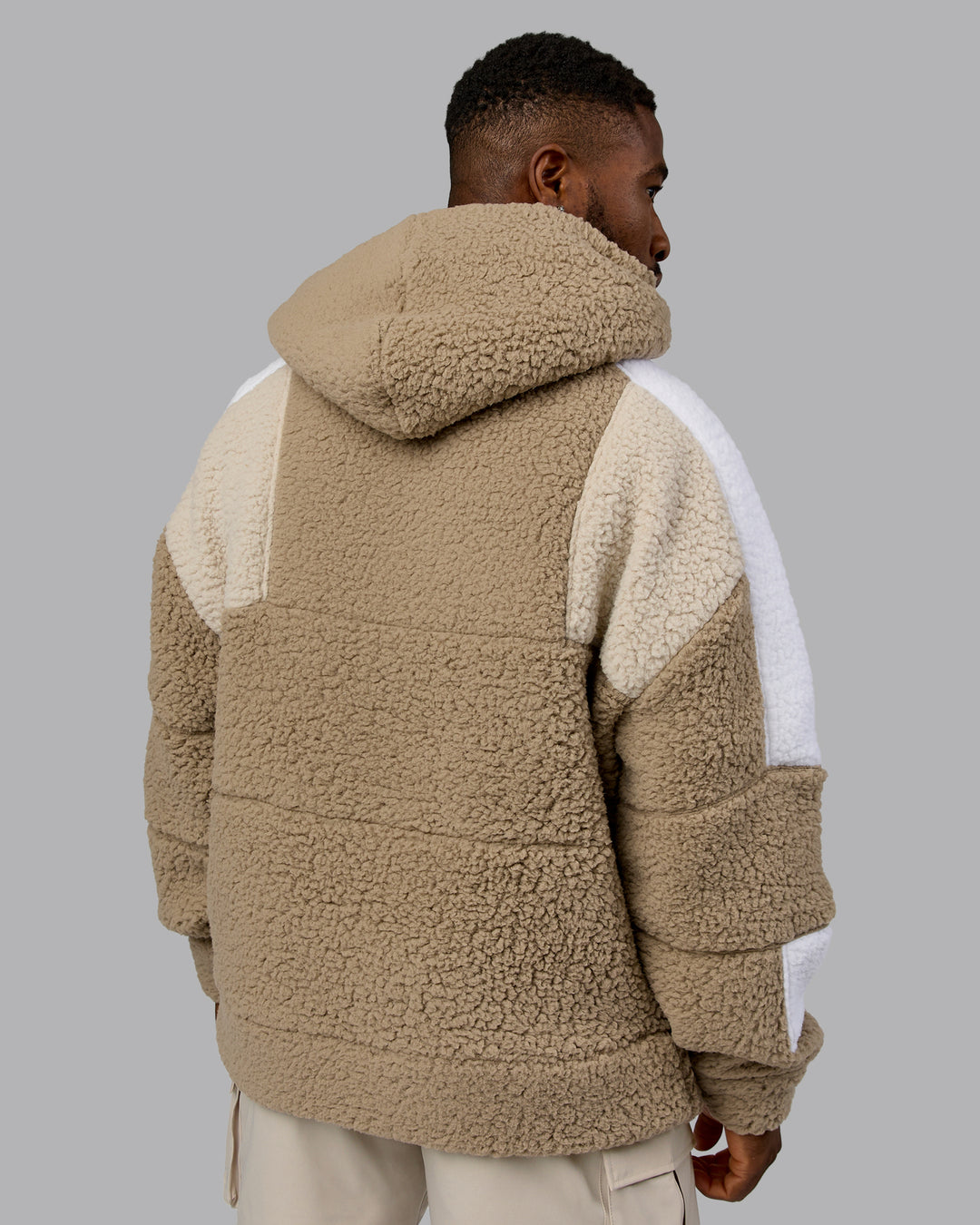 Man wearing Sherpa Slam Hoodie Oversized - Greige-Shale Beige-White | Model:Sam | Size:L