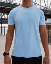 Man wearing AirTrack Tee - Open Air | Model:Julz | Size:M