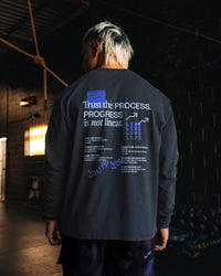 Man wearing Cali FLXCotton Oversized Long Sleeve Tee - Black Washed | Model:Moses | Size:M