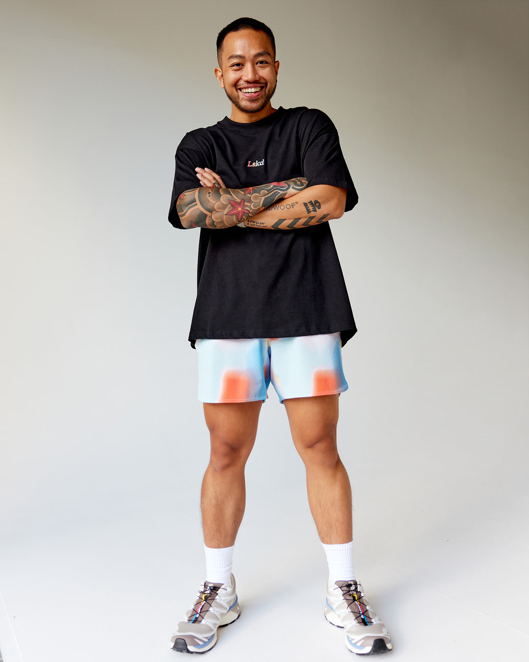 Man wearing Lift 6&quot; Short - Rainbow Shade Print | Model:Justin | Size:M