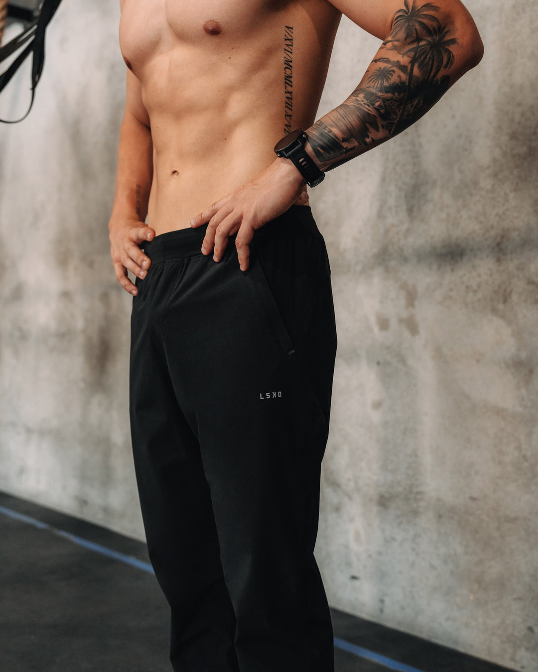 Man wearing Lift Jogger - Black | Model: | Size:M