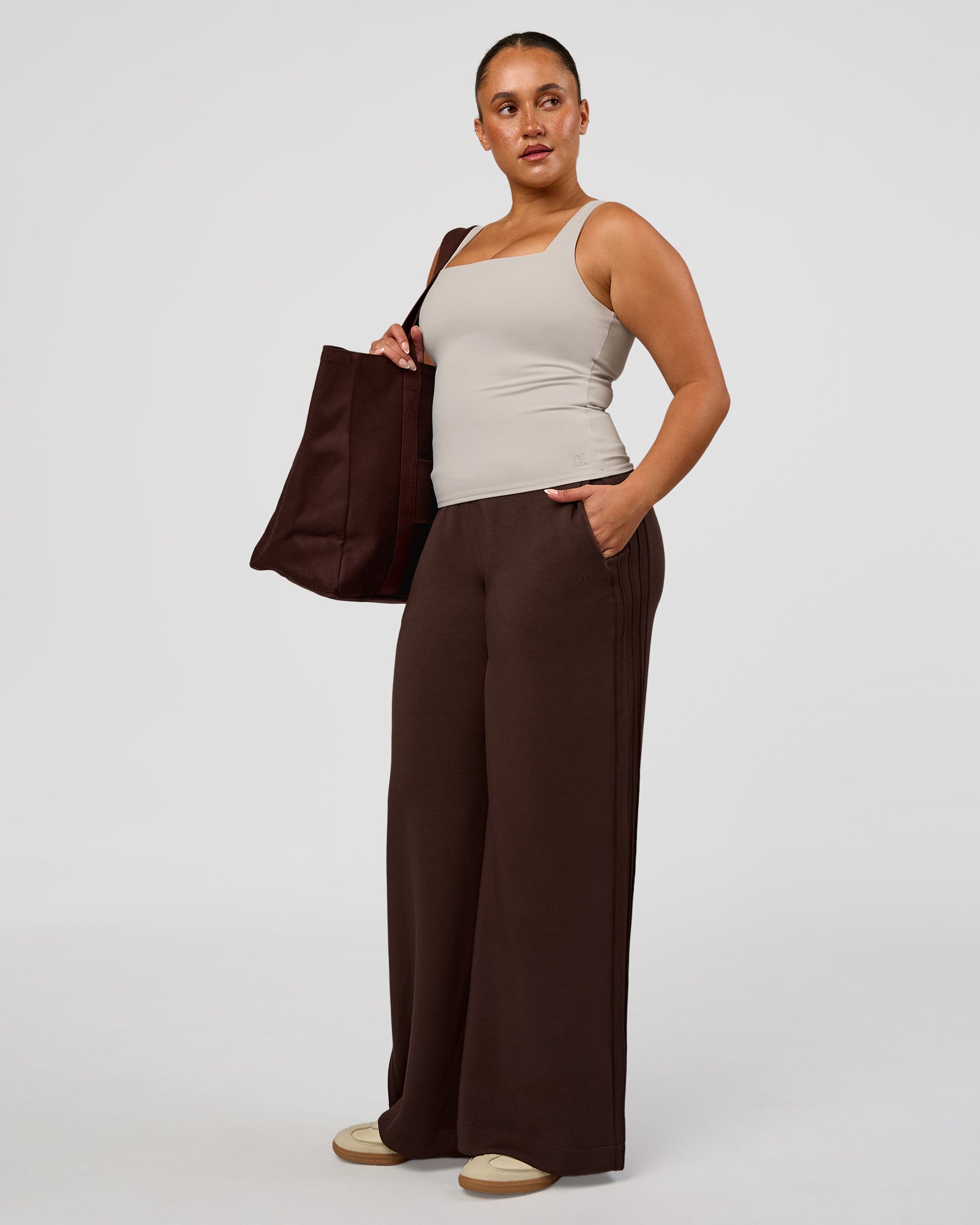 CF Elevate SoftTouch Pintuck Wide Leg Pant - Hot Chocolate | LSKD