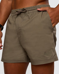 Man wearing Daily 5" Short - Walnut Grey | Model:Malebo | Size:M
