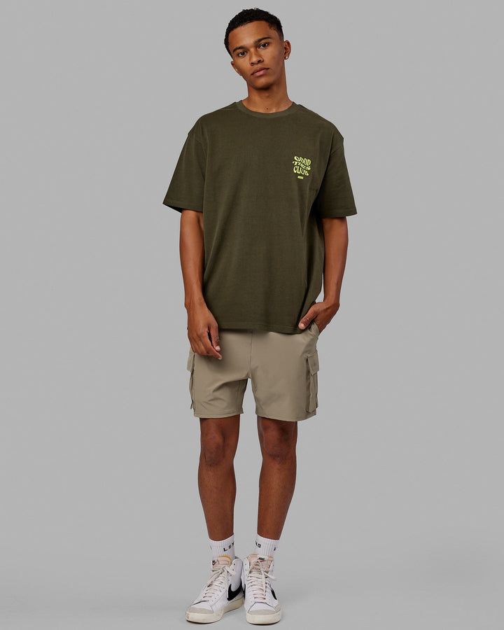 Man wearing Good Times Heavyweight Tee Oversize - Forest Night-Mint