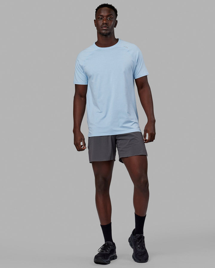 Man wearing Perform VapourFLX Tee - Windsurfer