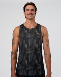Man wearing Race Day Tank - Lunar Glow-Yellow Fizz | Model:Konnor | Size:M